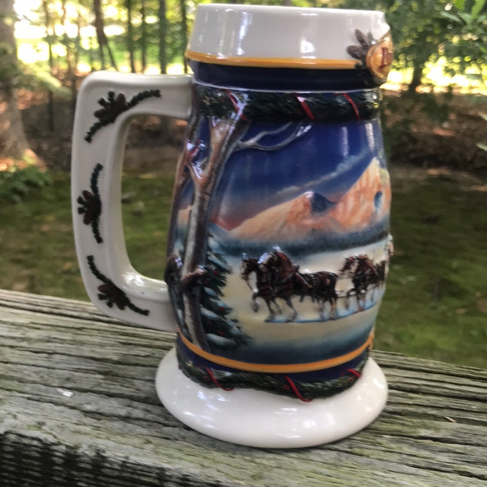 Budweiser 2000 Holiday Stein-Vintage- “Holiday in the Mountains “